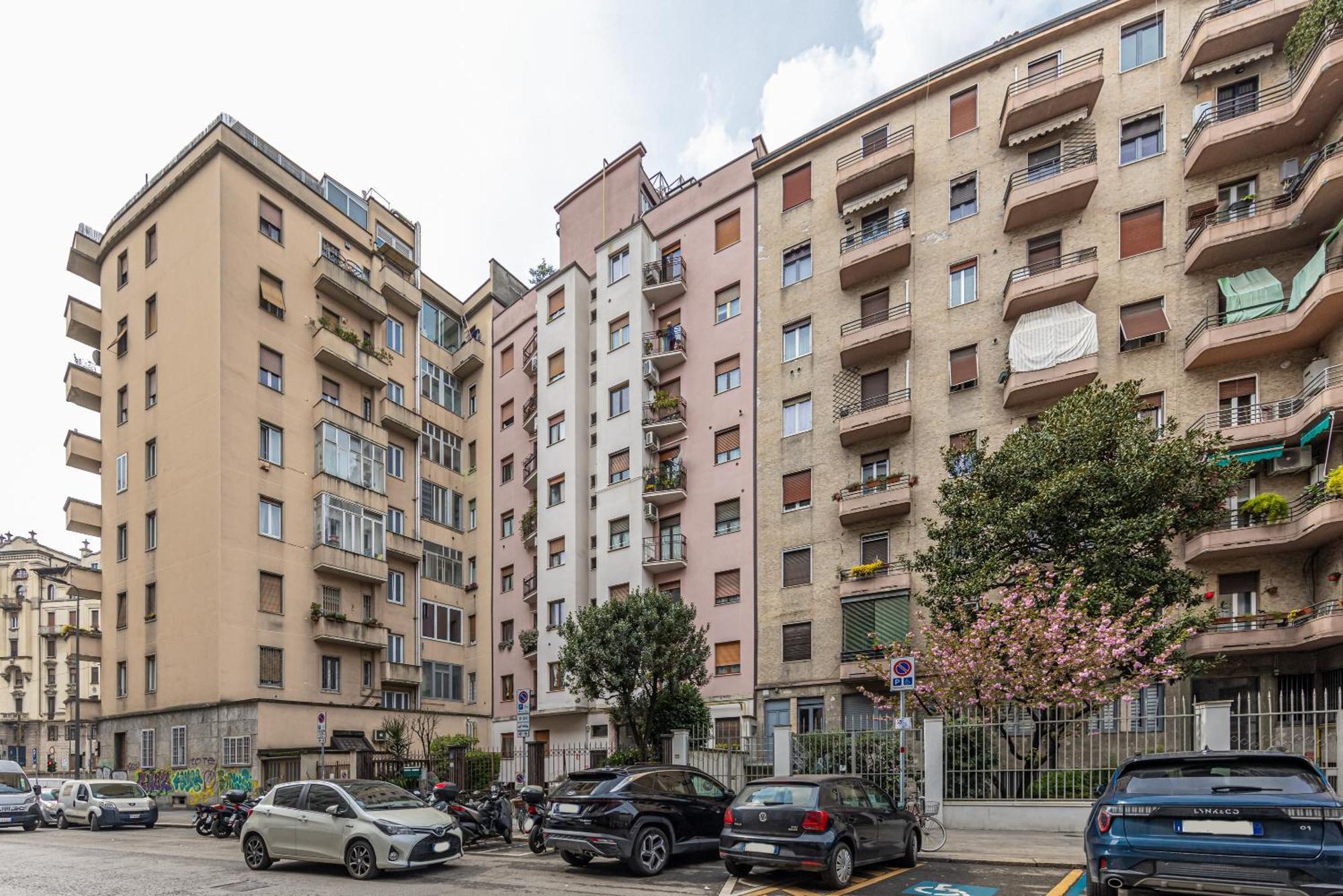 Zuretti Modern Comfort Near Station Apartment Mailand